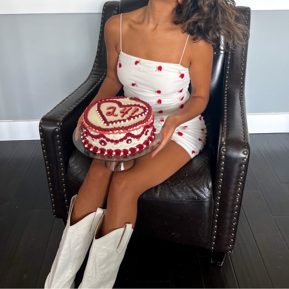 Rouched white mini dress with red flowers - Picture 1 of 3